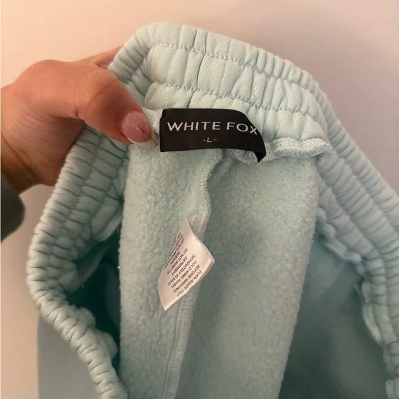 Like New White Fox Capsule 09 Sweatpants Size Large *Matching hoodie in closet - Picture 4 of 4